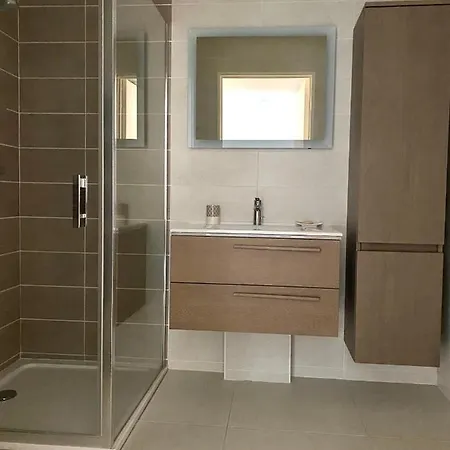 Spacieux Avec Jardin Dans De Grand Standing Avec Piscine Apartmán